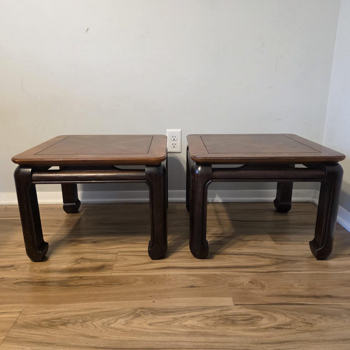 SOLD - Do not purchase - Vintage Lane Altavista Ming Style Side Tables – Mid-Century Chinoiserie Pair, foto 2 di 5