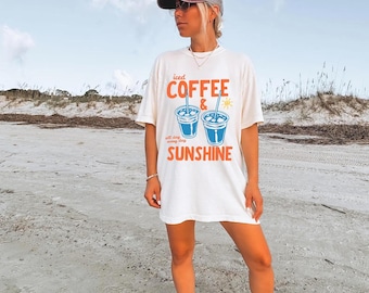 Camiseta "Café helado y sol", camiseta "Café helado", regalo para amantes del café, camiseta gráfica de verano, camiseta "Vibraciones de verano", camiseta de café, Comfort Colors®