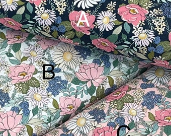 Flores, Caminos rurales de Poppie Cotton, flores dispersas, blanco rubor azul marino, jardín de flores de verano rosa, primavera, tela de algodón para acolchar