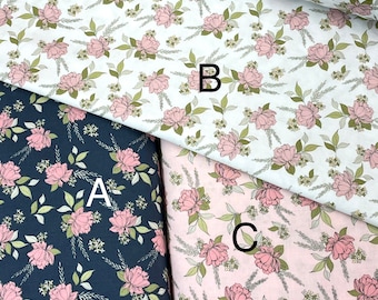 花、カントリーロード by Poppie Cotton、シェナンドー花柄、白、淡いネイビー、ピンクの夏の花園、春、キルティング