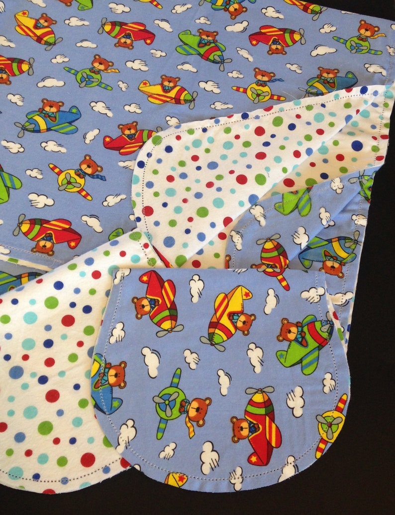 top quality fabric polka dot Hemstitch airplane Receiving blanket /& 2 burp cloths crochet flannel red green baby boy gift blue