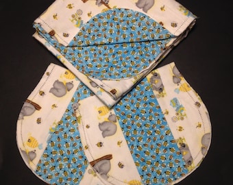 HEMSTITCH Oso de abeja de miel Manta receptora y 2 paños para eructar, tela de franela de primera calidad abeja amarilla azul, regalo para bebés, azul amarillo
