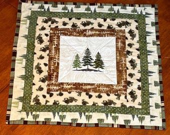 Adorno de mesa acolchado con diseño de árbol de bosque, 24 x 24, decoración de comedor para otoño, primavera y verano, Navidad, regalo de inauguración de la casa, 3 capas