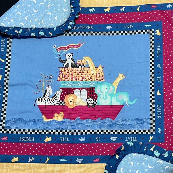 Babybettdecke „Arche Noah“, Ausverkaufsrabatt – Zusammengebaut und genäht, fertig zum Binden oder Quilten, blau, gelb, rot, Baumwollstoff, Babydecke, Mondsterne