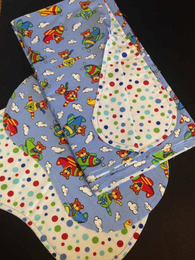 top quality fabric polka dot Hemstitch airplane Receiving blanket /& 2 burp cloths crochet flannel red green baby boy gift blue