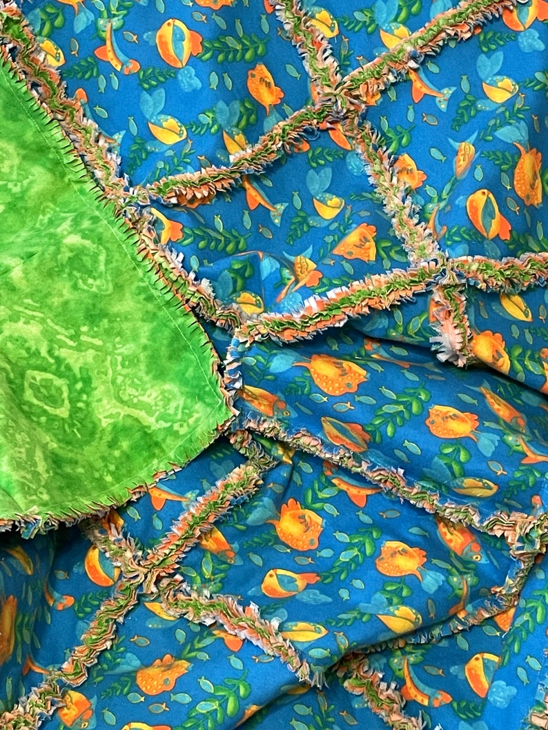 Colorful Fish Rag Quilt, 3 Warm Flannel Layers, 32x37, Bright Blue ...