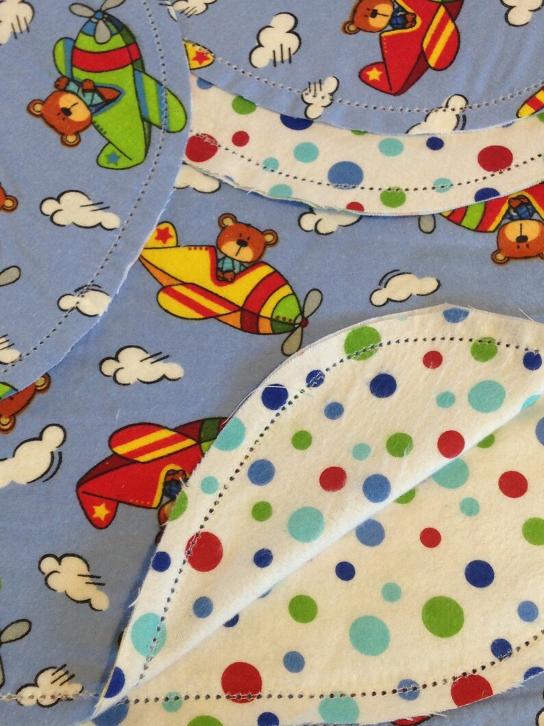 top quality fabric polka dot Hemstitch airplane Receiving blanket /& 2 burp cloths crochet flannel red green baby boy gift blue