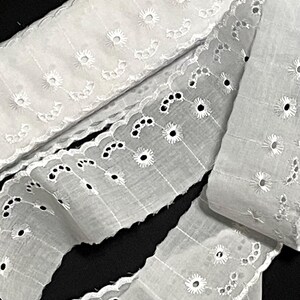 Renda de ilhós branca, renda a granel, 2,5" de largura, renda para vestido de menina, confecção de vestido de noiva, artesanato para cabelo, embrulho para presente de bonecas, desconto de venda