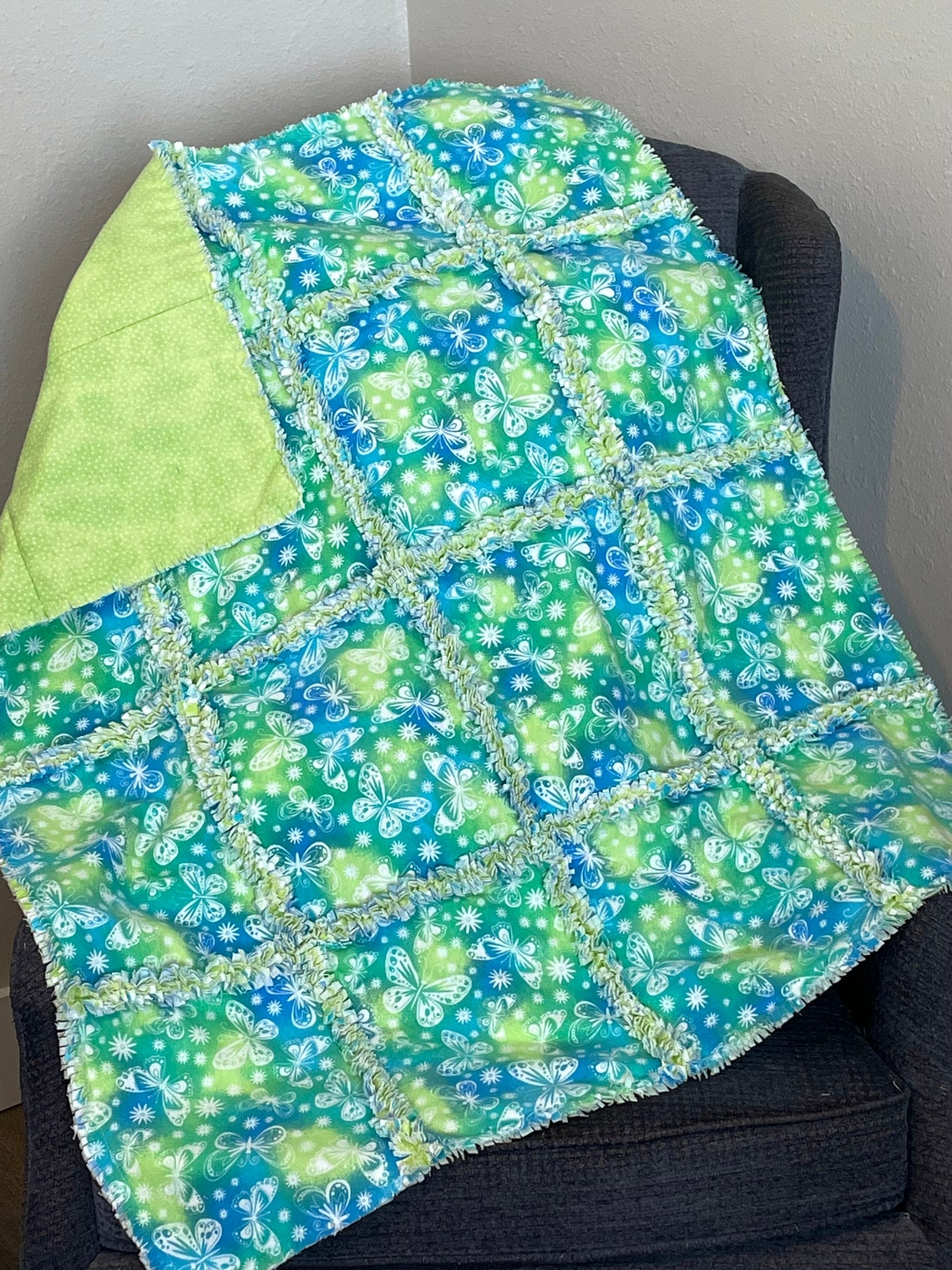 Butterfly No Cut Rag Quilt Kit, 3 Warm Flannel Layers, 31x37, Flowers ...