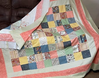 ハンドメイド パッチワークキルト　200×200 パッチワーク スプリング キルト トップ、マルチカラー、グリーンと