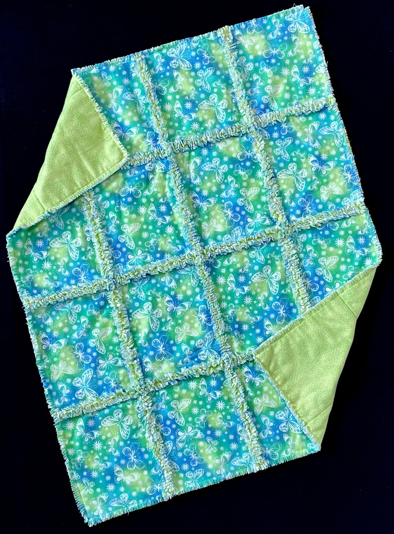 Butterfly No Cut Rag Quilt Kit, 3 Warm Flannel Layers, 31x37, Flowers ...