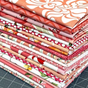 8" pre cut Cotton Fabric Bundle of 20 patterns, coral white floral Printed Squares, Patchwork quilt blocks, Vintage material, Sewing Craft