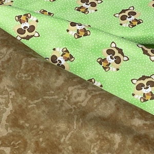 Tecido de guaxinim, coordenado de mármore verde brilhante e marrom, tecido de flanela para animais selvagens, bolinhas, guaxinim, por metro