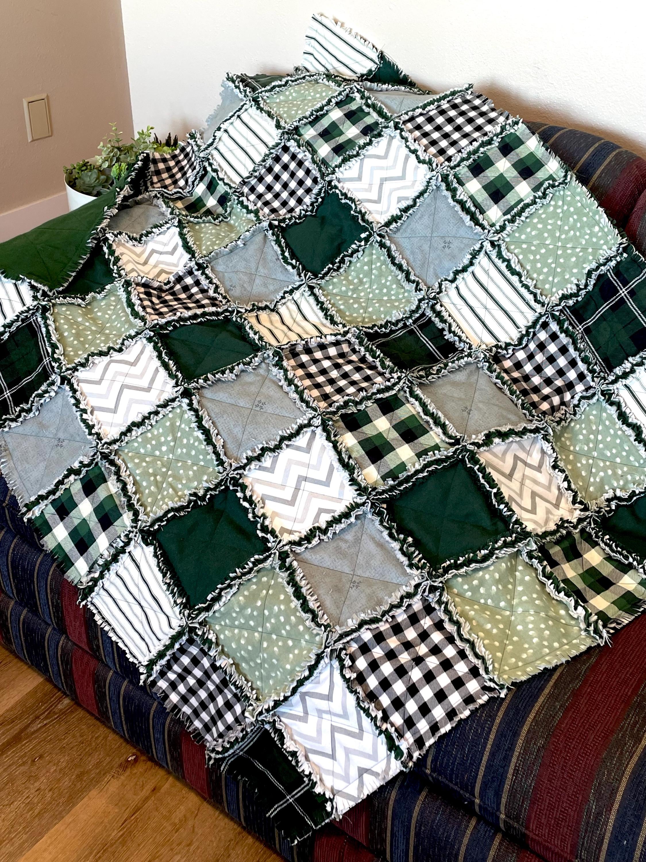 Rag Quilt KIT, Green, White Black & Gray Flannels, 126 -7