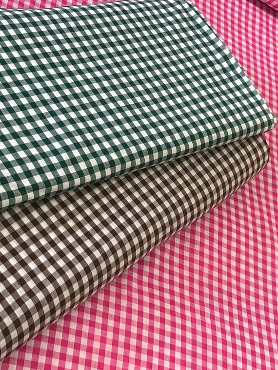 GREEN 1//3 CHECKS GINGHAM COTTON BLEND FABRIC 44/"W BTY Tablecloths Skirts Drapes