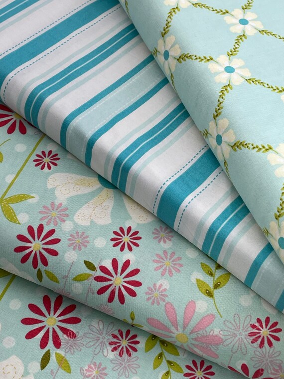 floral flower girl cotton spring fabrics, aqua blue white  pink green, Sugar & spice -sweet divinity by Riley Blake Daisy, quilting, curtain