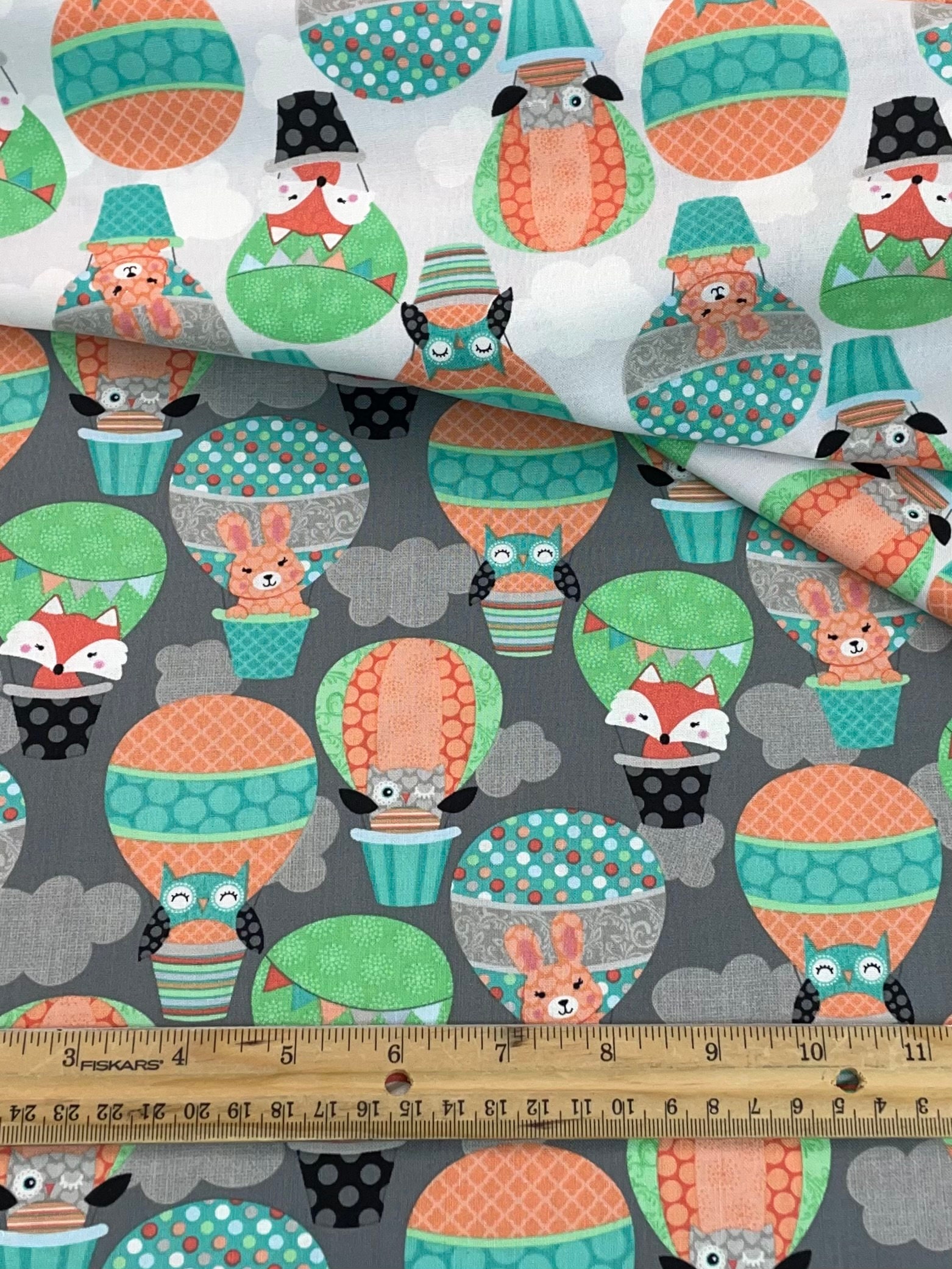 Floating balloons, Owl's Woodland Advenure owl Fox snail squirrel dragonfly, green orange, woodl