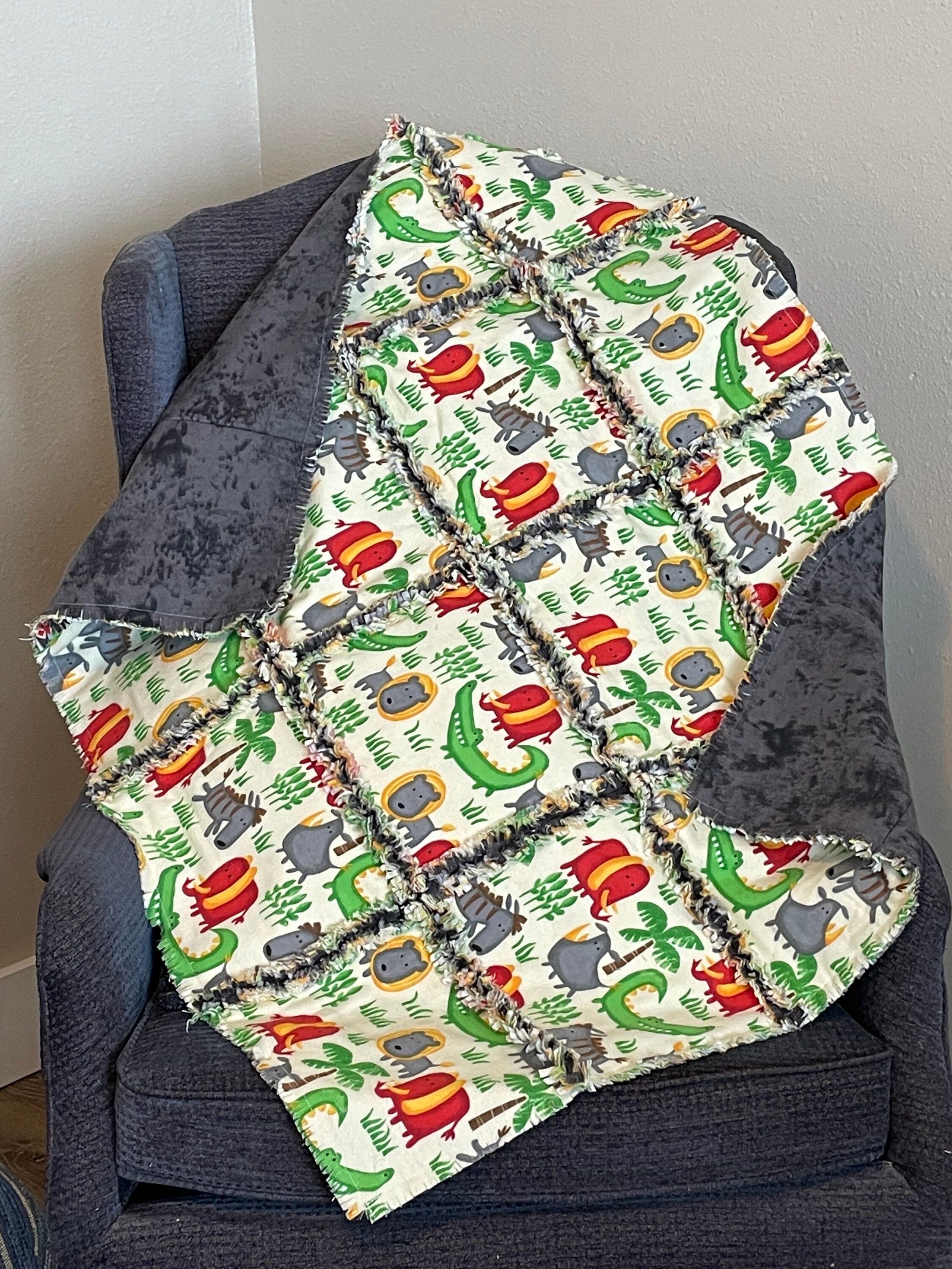 Jungle Animal Rag Quilt, 3 Warm Flannel Layers, 31x37, Orange Green ...