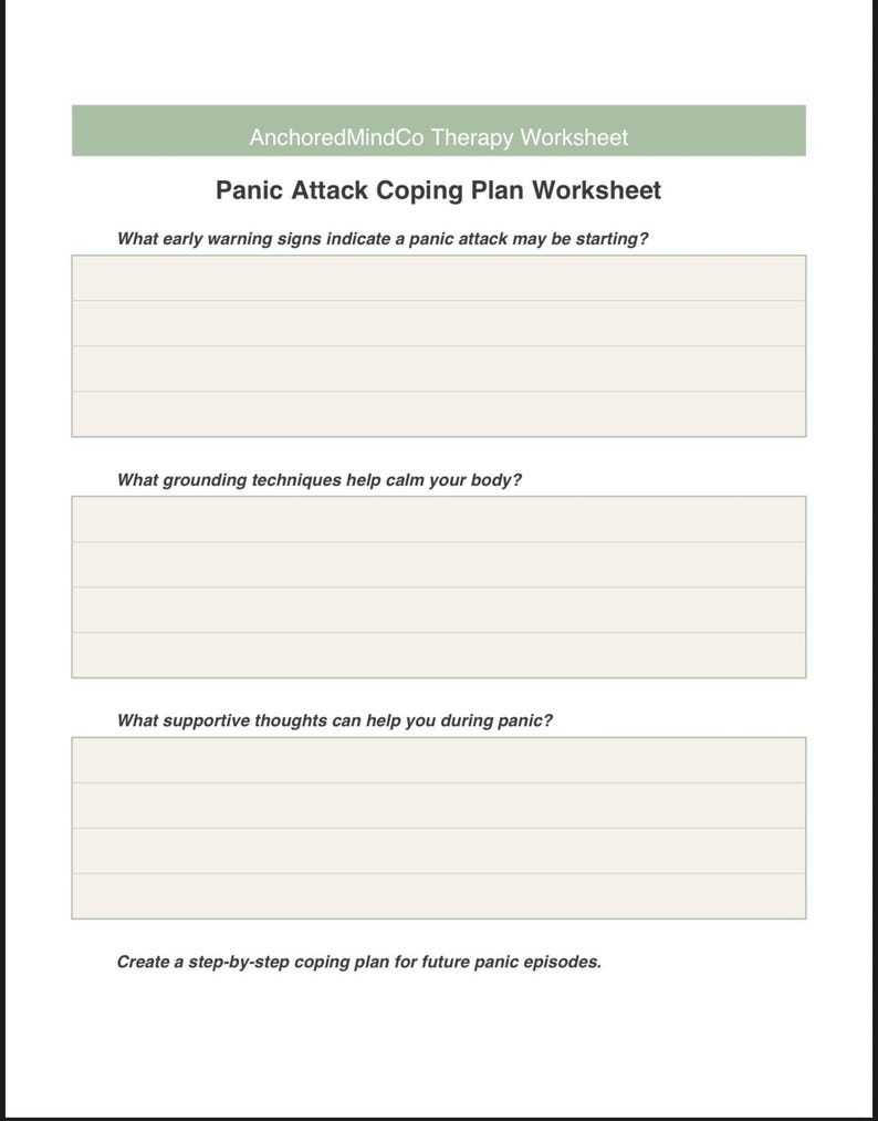 K&ouml;nnte beinhalten: Ein Arbeitsblatt mit dem Titel "Panic Attack Coping Plan Worksheet" mit dem Text "AnchoredMindCo Therapy Worksheet" oben. Das Arbeitsblatt enth&auml;lt Aufforderungen f&uuml;r Fr&uuml;hwarnzeichen, Erdungstechniken und unterst&uuml;tzende Gedanken. Es soll helfen, einen Bew&auml;ltigungsplan zu erstellen.