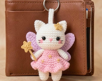 Handgehaakte amigurumi-bedel sprookjeskat, grappig kittenknuffelaccessoire