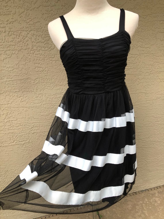 Girls size 16 black cheap dress