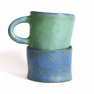 Kaffeebecher blau, Kaffeetasse, Becher, Tasse, handgemacht, getöpfert, Keramik - Einzigartige Geschenkidee- Kaffee Tasse und Becher