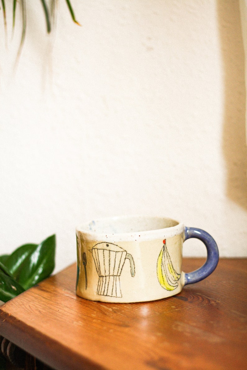 handgemachte große Keramik Tasse mit Illustrationen von Muschel und Sonne Kaffeetasse Kunsthandwerk image 5