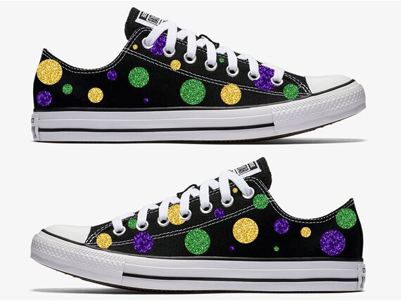 gold polka dot converse