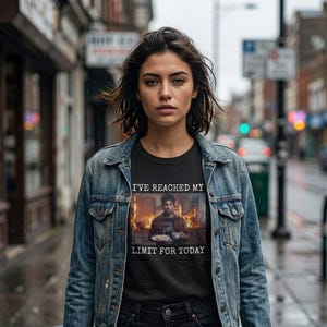 T-shirt I've Reached My Limit – Burning Kitchen Meme-shirt