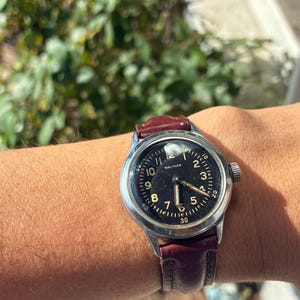 Vintage Military Issue WW2 Waltham Ordinance USA Watch image 1