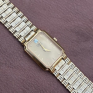 極希少 Vintage Bulova 腕時計 タンク ローマン文字盤 デイト Bulova Tank Watch - Etsy