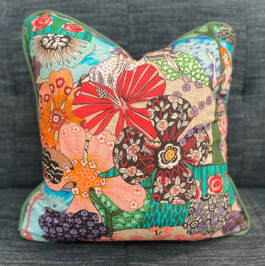 Housse d’oreiller multicolore New Orleans Scene Convient 18 x 18 Tissu  Stof avec dos vert uni et cordage Fabriqué sur mesure sur commande 