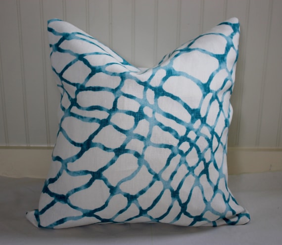 Geometric accent pillows 2025