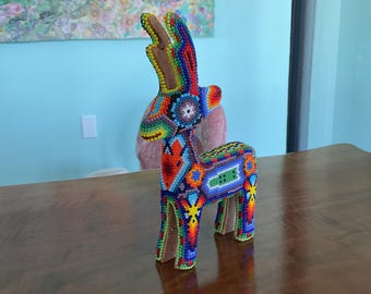 Hand-Beaded Huichol Deer Sculpture – Mexican Folk Art (Wixárika Inspired)