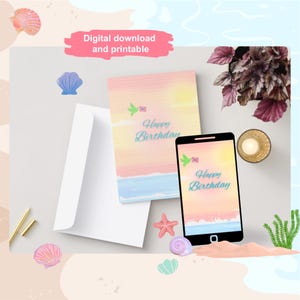 Cartão de Aniversário Nascer do Sol, Praia em Tons Pastel, Pássaro com Envelope, Céu Sonhador, Ondas do Oceano - Download Digital, Cartão Animado, Cartão para Imprimir
