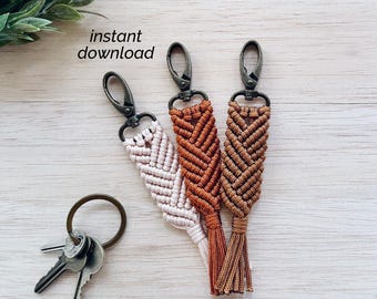 PDF Macrame Pattern | Quinn Paracord Keychain | Beginner