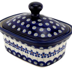 Polish Pottery Butter Dish with Lid, 5.75" L x 4" W x 4" H, Capacity: 14 Oz., - Zaklady Boleslawiec Butter Dish with Knob Handle