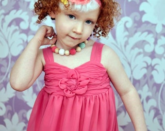 SimplyaCircle’s Little Girl Necklace-Little girl Necklace-Wooden and Crochet-Gift for little girl