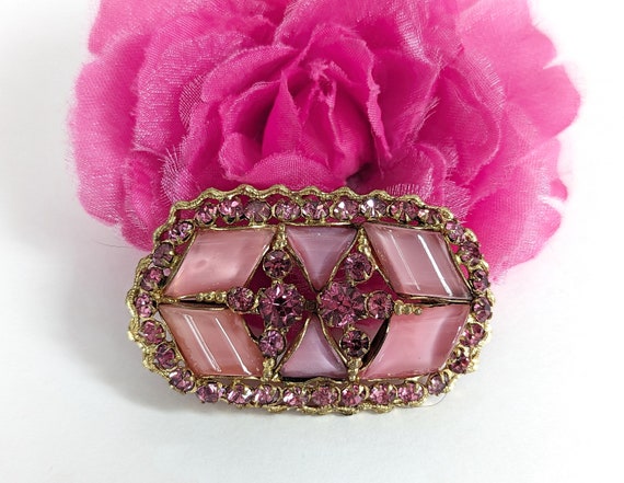 Older Vintage Pink Molded Glass & Rhinestone Broo… - image 1