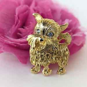 Vintage Gold Tone Dog Brooch w/ Rhinestone Eyes- Westie Scottie Terrier Cute Whimsical Figural Pin Unsigned
