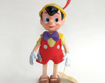 Vtg. 1960s/70s Walt Disney Productions "Pinocchio" Doll w/ Original Tag- Made in Hong Kong Collectible Toy Poseable Moveable Arms Legs Head
