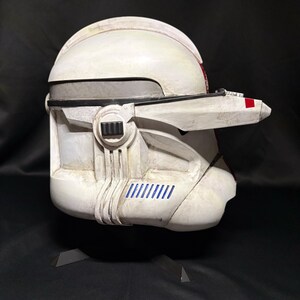 Clone Commander Deviss (Phase 2 Clone Trooper Helmet) image 11