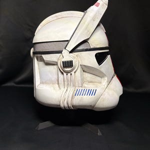 Clone Commander Deviss (Phase 2 Clone Trooper Helmet) image 6