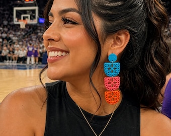 PREVENTA Pendientes Spurs Papel Picado Dangels/ Pendientes hechos a mano para el día del partido/ Joyería para fans de los Spurs/ Propiedad de una latina