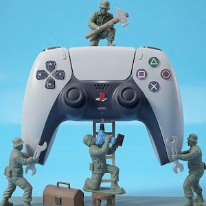 Dualsense Display Stand | Toy-Soldier Repair Station | Gaming Setup Art/Accessory for PlayStation 5 Controller