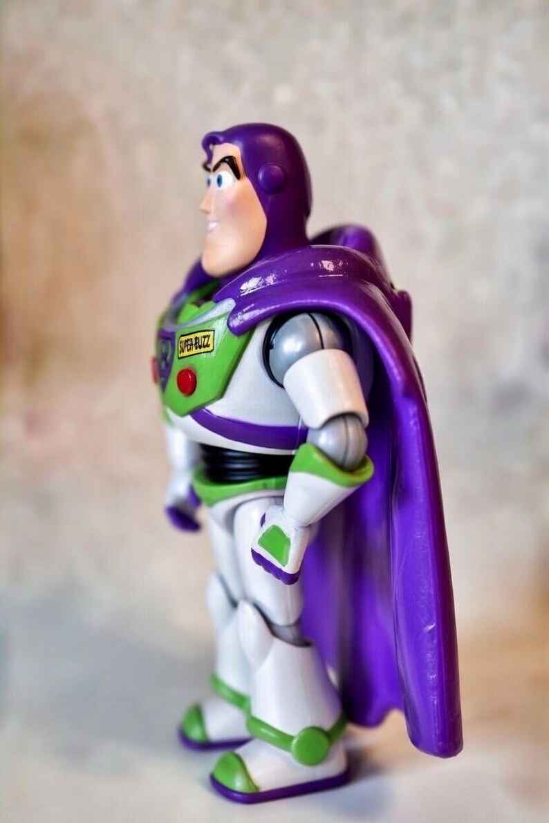 super-buzz-lightyear-toy-story-custom-hand-painted-display-figure