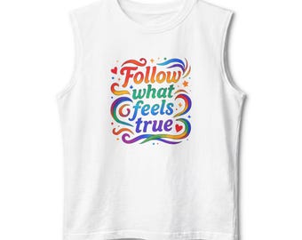 Podkoszulek „Follow What Feels True” z PRIDE