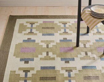 Beige Swedish Kilim Rug – Handwoven Scandinavian Geometric Flatweave 8x10