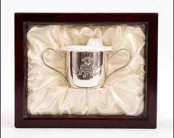 Vintage silverpläterad sugkopp med lamm | Dopminnessak | Träningskopp med två handtag | Babyshowerpresent