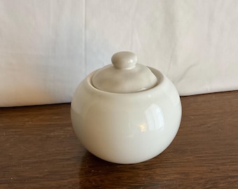 10 Erdbeerstreben Zuckerdose